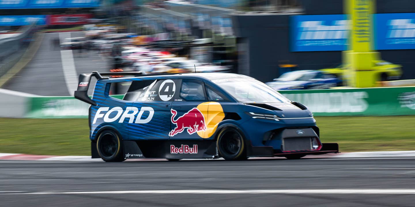 This Ford SuperVan Has Stolen a Speed Record From the Mercedes-AMG GT3